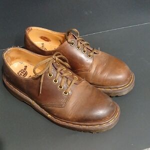 Vintage Dr. Martens #1561 Brown Leather Men's  Derby Oxfords Size 9